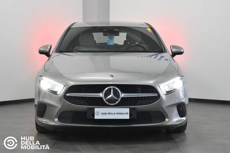 MERCEDES-BENZ A 200 d Automatic Sport